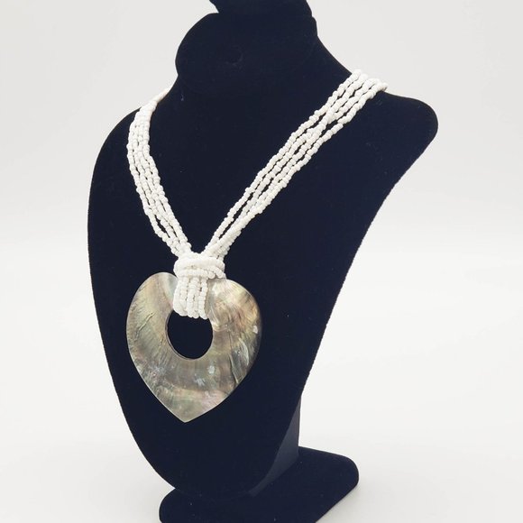 Shell necklace - Picture 3 of 6